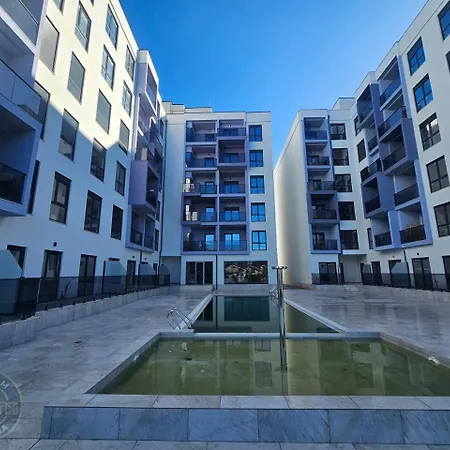 Appartement Modern With A Pool, 300 Meters From The *