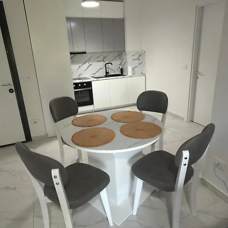 Appartement Modern With A Pool, 300 Meters From The